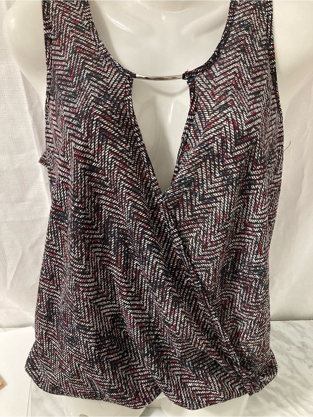 Ardene Sleeveless V-Neck Wrap Front Chevron Print Top - Black, White & Pink
